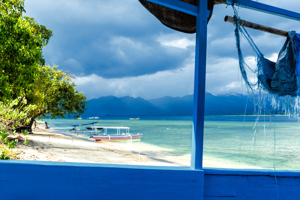 hippie destinations in asia gili island indonesia