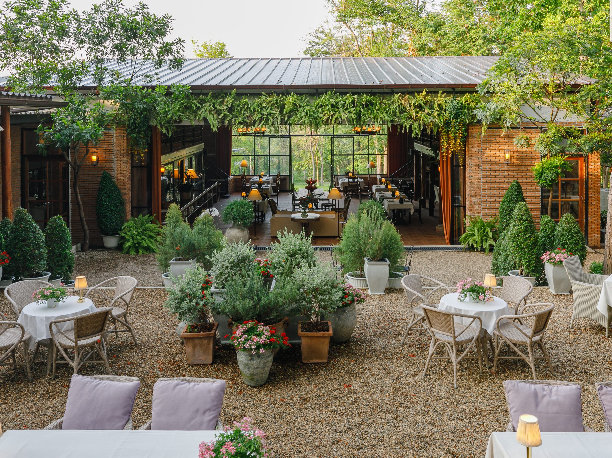 thailand hidden paradises restaurant
