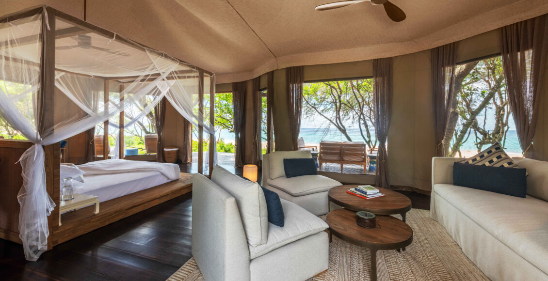 Wa-Ale-accommodations-tended-beach-villa-04-ScottAWoodard