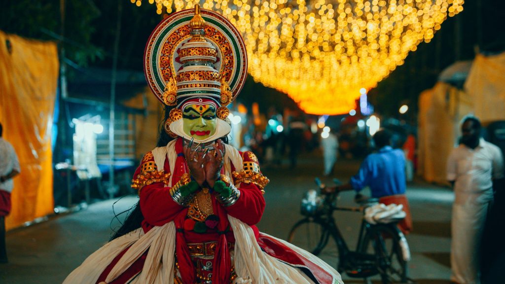 Kerala-kathakali-cultural-dance-performance