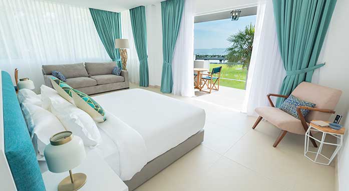 Corner Suite  (1 unit)